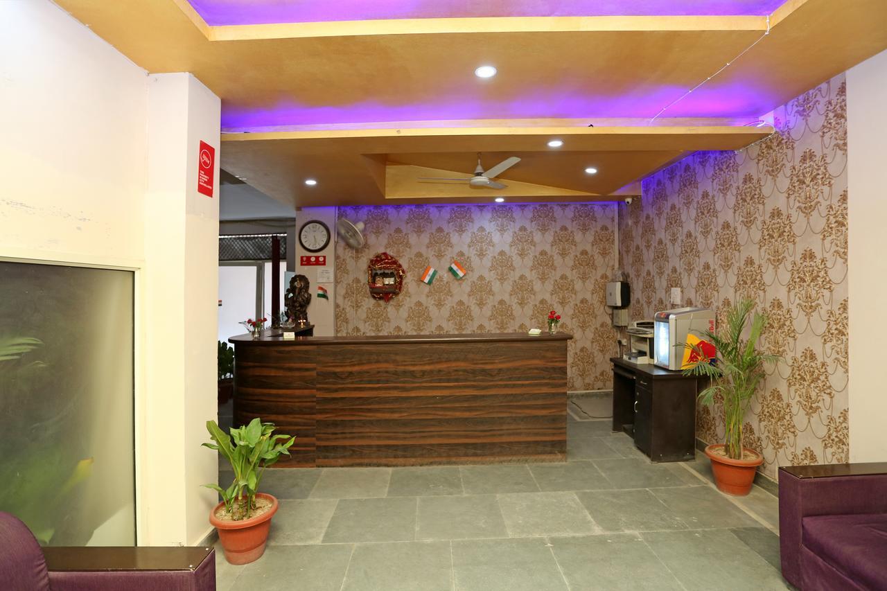 Hotel Avalon Nuova Delhi Esterno foto