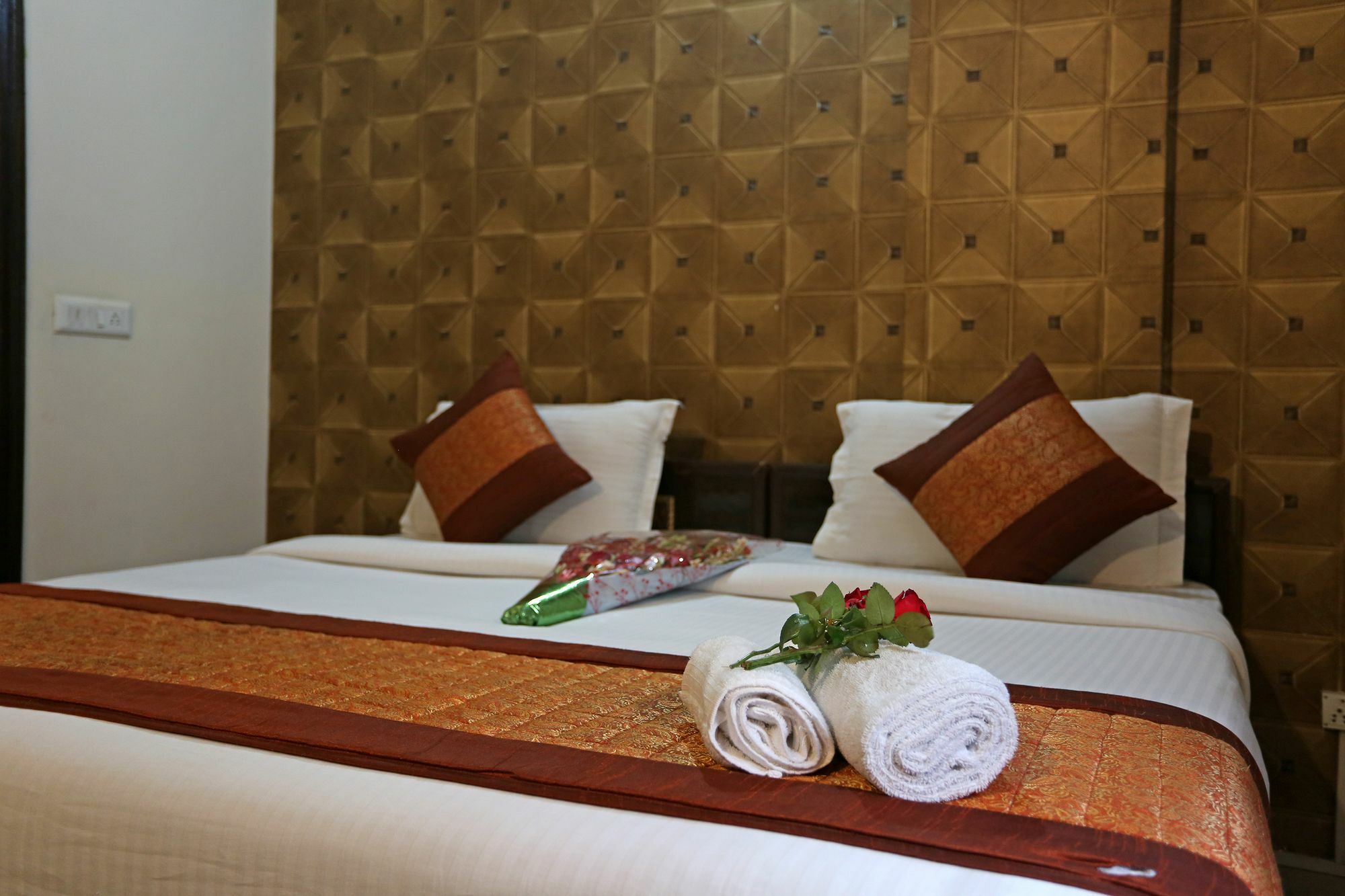 Hotel Avalon Nuova Delhi Esterno foto